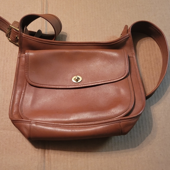 Coach Bags Coach Vintage Taft Crossbody In British Tan Poshmark